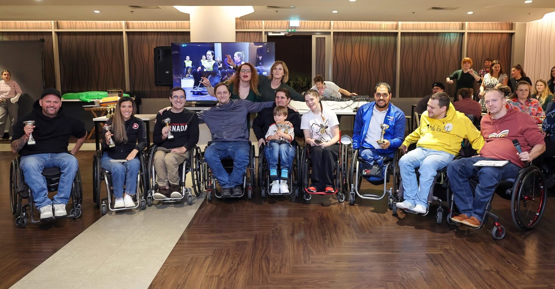 Deux équipes canadiennes se distinguent à Prague